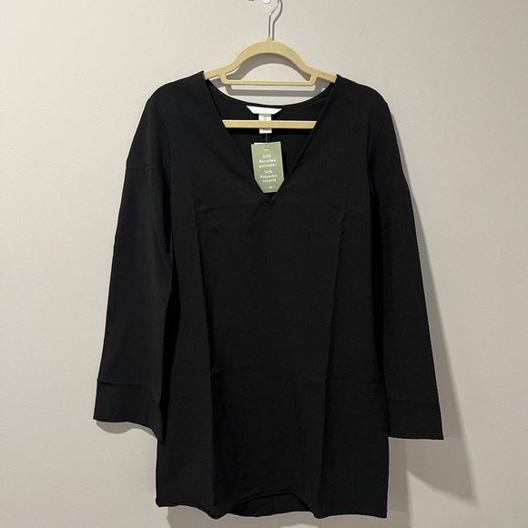NWT H&M Women's V-Neck Black Dress - Picture 5 of 12